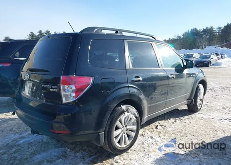 2011 Subaru Forester 2.5X Premium z USA, uszkodzony, nr VIN JF2SHADC1BH737533